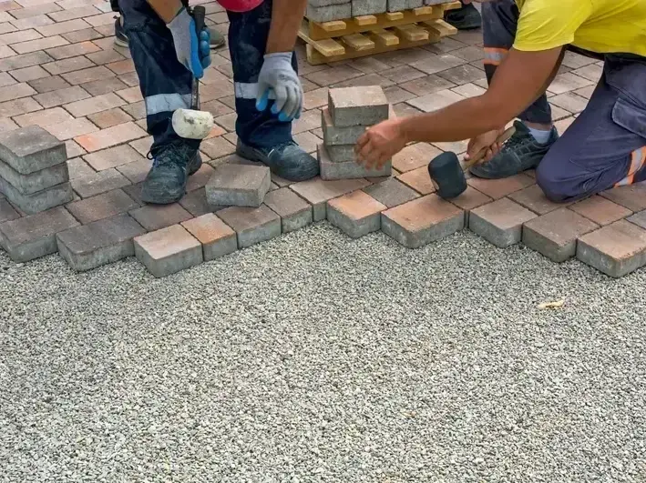 patio and walkway installation for newer home in Lakepointe Covington WA